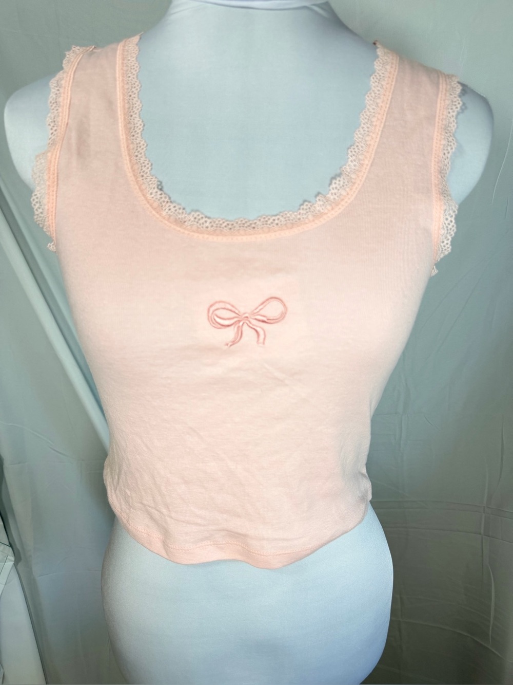 Cute Light Pink Lace-Trim Bow Tank Top